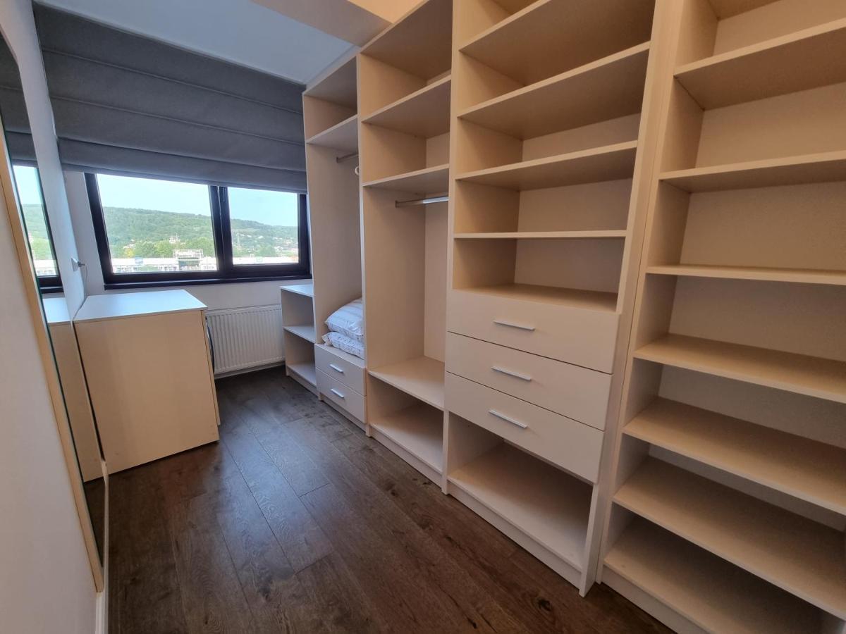 Apartament In Complex Rezidential Ramnicu Valcea Exterior photo