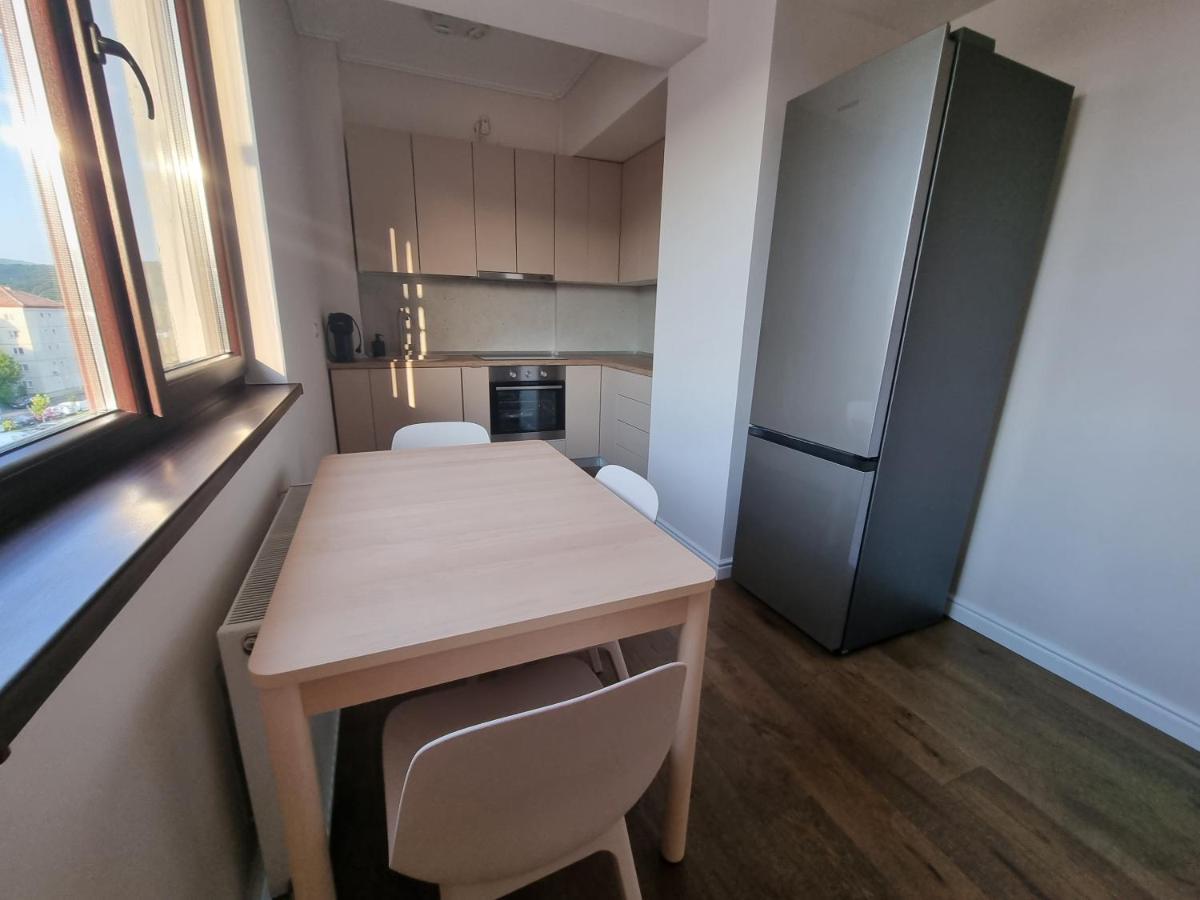 Apartament In Complex Rezidential Ramnicu Valcea Exterior photo