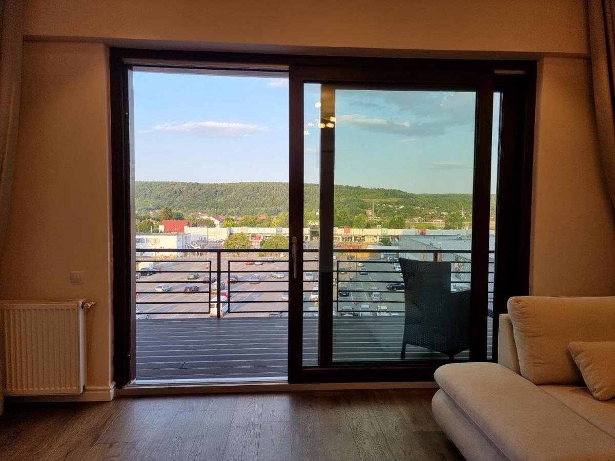 Apartament In Complex Rezidential Ramnicu Valcea Exterior photo